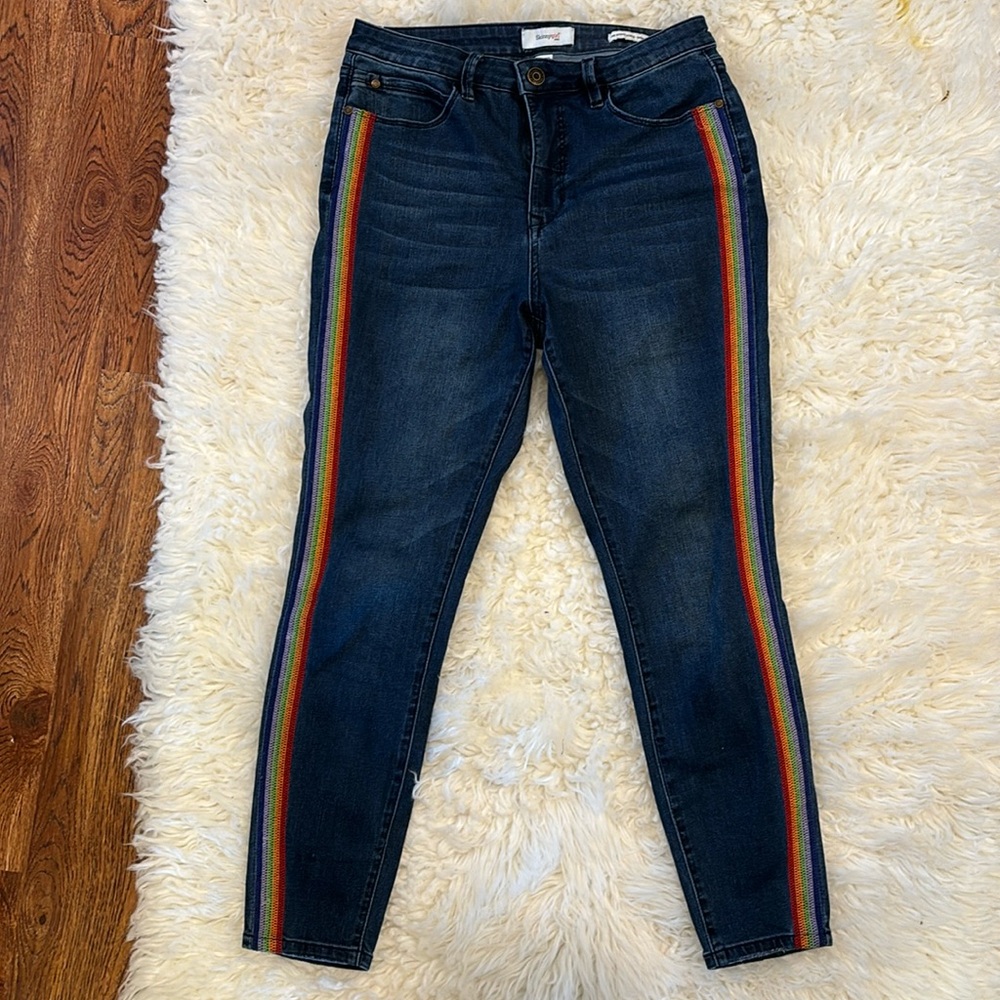 EUC SKINNY GIRL by Bethany Frankel Rainbow striped skinny ankle in high rise